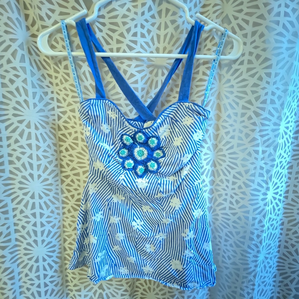 XS Anthropologie cross back blue and white striped, flowered crocheted top